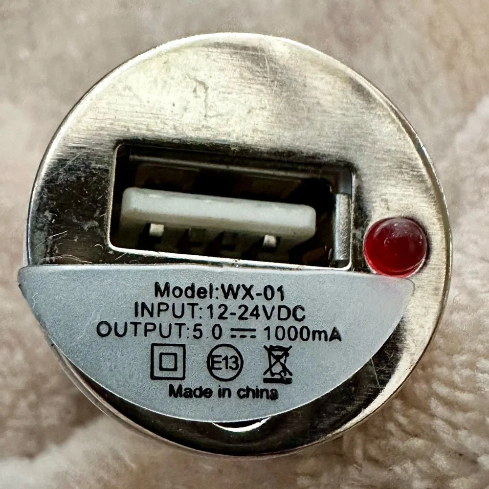 USB Car Charger for Mobile Devices